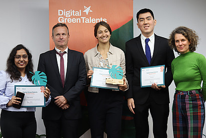 The winners of the award, who were present at the award ceremony.